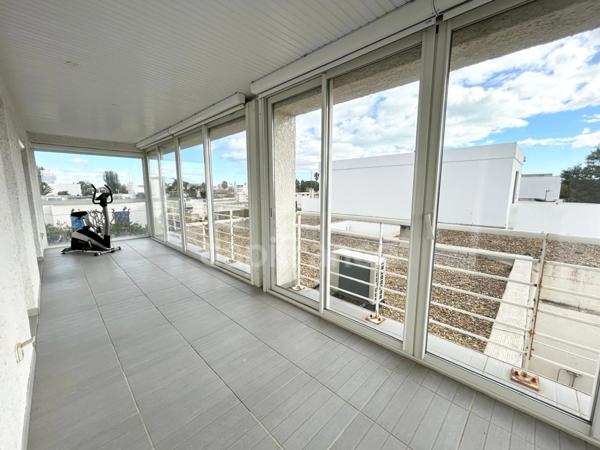 À VENDRE - Villa+Appartement - 8 pièces, 180m² - 5 chambres - garage - 2 terrasses -véranda- jardin - Proche mer - MAUGUIO (34)