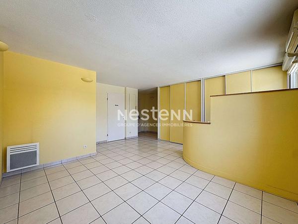 A VENDRE - MURET- Local professionnel d'environ 62 m² - Terrasse exceptionnelle