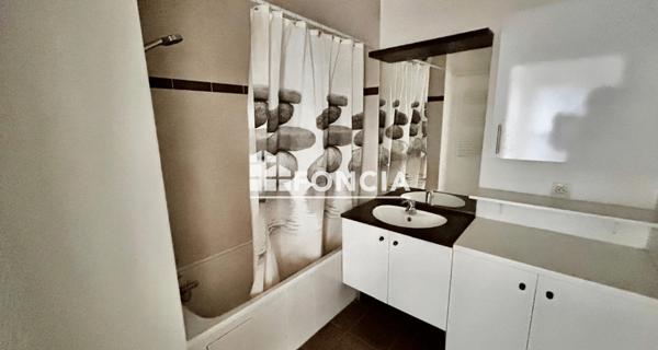 Location Appartement meublé 3 pièces 59.99 m² - Issy-les-moulineaux 92130