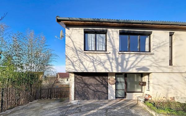 Maison à vendre    4 pièces •  Saint-Just-Saint-Rambert