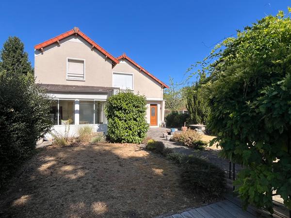 Maison familiale 155m2 - 3 chambres - véranda et garage