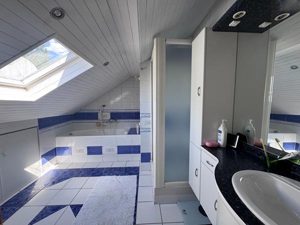 Maison familiale 155m2 - 3 chambres - véranda et garage