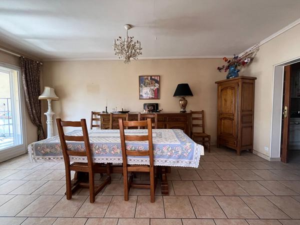 Maison familiale 155m2 - 3 chambres - véranda et garage