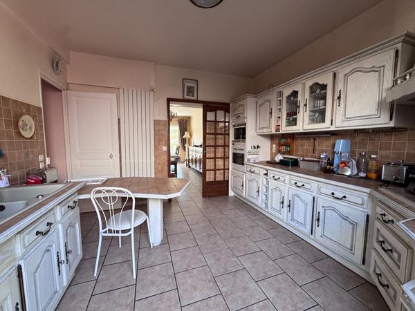 Maison familiale 155m2 - 3 chambres - véranda et garage