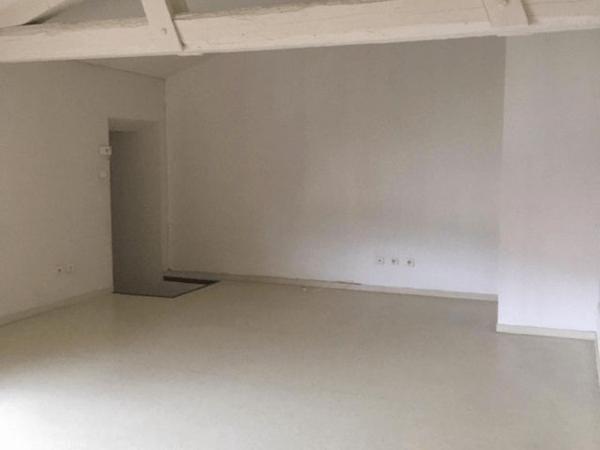 Location Appartement 3 pièces 85.76 m² - 23 AVENUE DE MAYENNE Montauban 82000