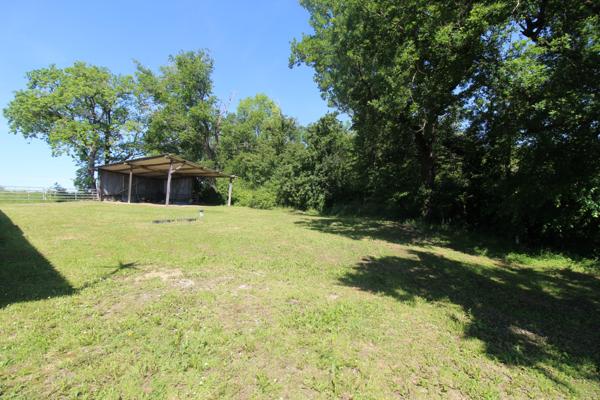 Armentieux (32230) Corps de ferme avec 8 hectares de terres