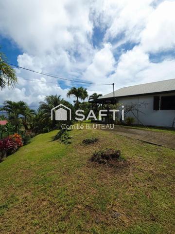 Maison familiale avec grand terrain arboré au Lorrain