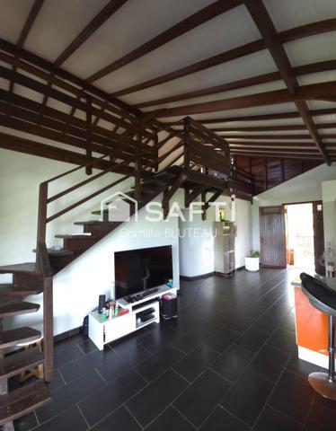 Maison familiale avec grand terrain arboré au Lorrain