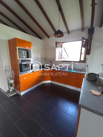 Maison familiale avec grand terrain arboré au Lorrain