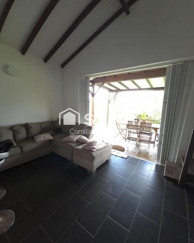 Maison familiale avec grand terrain arboré au Lorrain