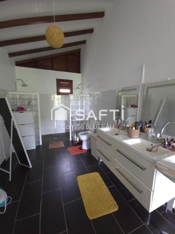 Maison familiale avec grand terrain arboré au Lorrain