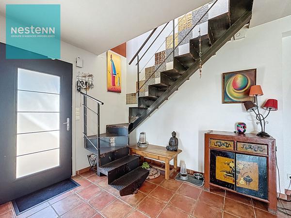 Maison à vendre 147 m2 et jardin de 1100 m2 à Saint Leon 31560 avec vue.