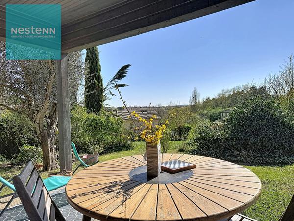 Maison à vendre 147 m2 et jardin de 1100 m2 à Saint Leon 31560 avec vue.