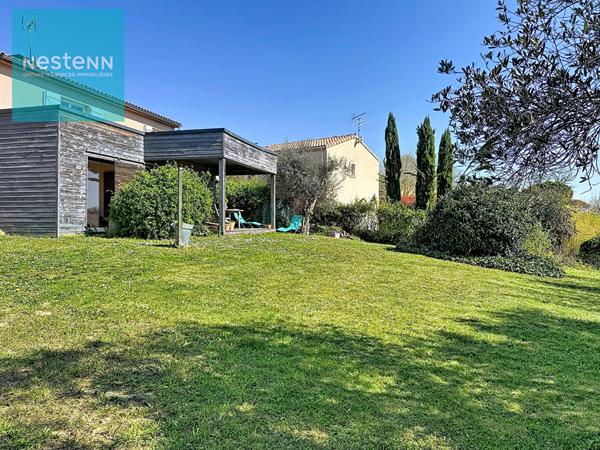 Maison à vendre 147 m2 et jardin de 1100 m2 à Saint Leon 31560 avec vue.