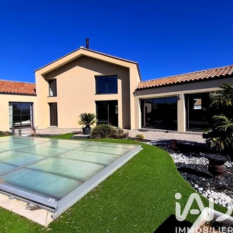 Maison à vendre 7 pièces 215 m² Soullans