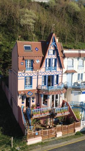 Trouville-sur-Mer – Quartier des Roches Noires - Vue mer spectaculaire & accès direct à la plage