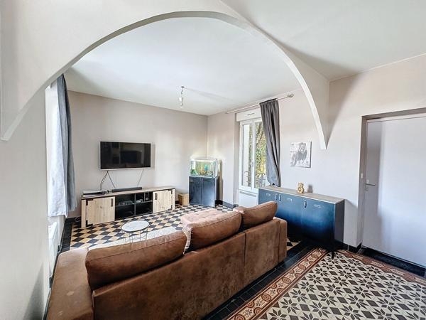 Immeuble Mareuil Les Meaux vendu loué - 3 appartements de type F2 avec cave et place de stationnement - jardin privatif pour l'appartement du rdc