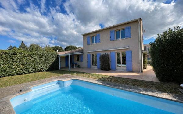 Maison à vendre    6 pièces •  Caissargues