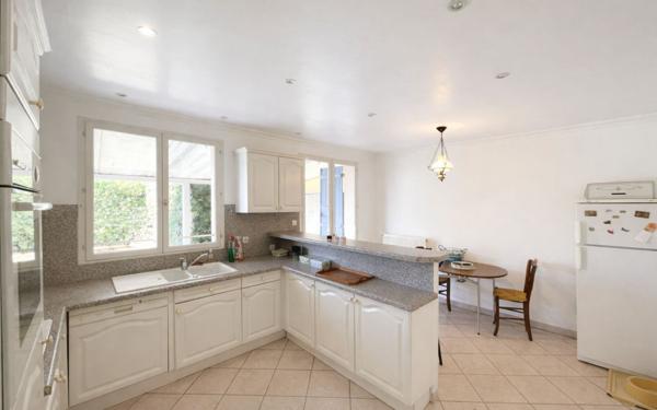 Maison à vendre    6 pièces •  Caissargues