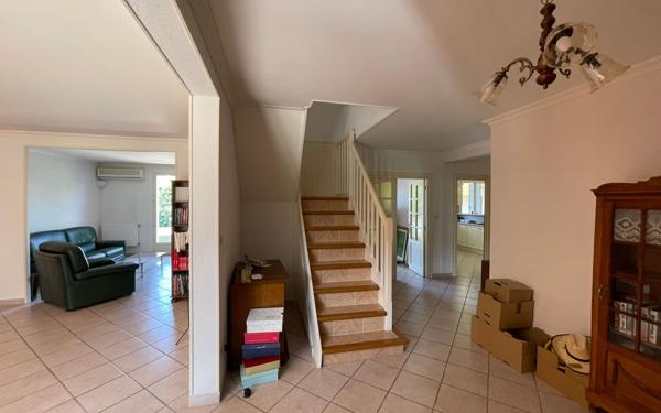 Maison à vendre    6 pièces •  Caissargues