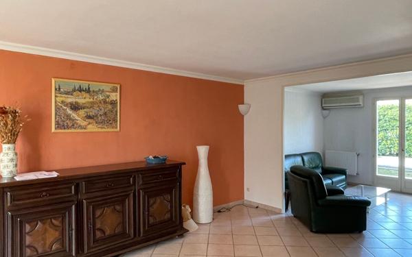 Maison à vendre    6 pièces •  Caissargues