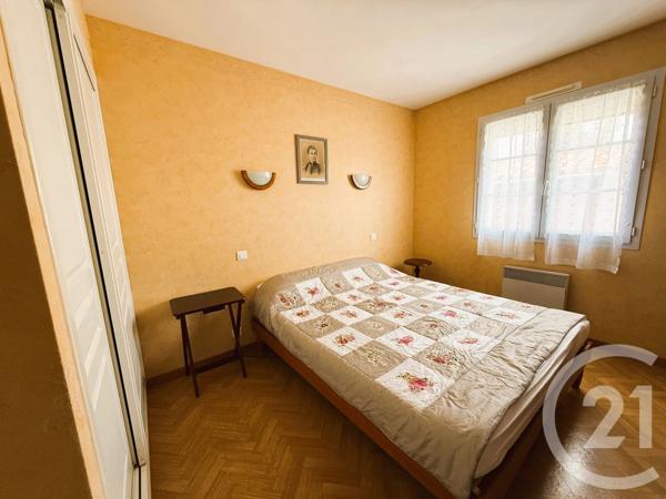 Maison à vendre  3 pièces - 74,20 m 2   GIVRAND  - 85