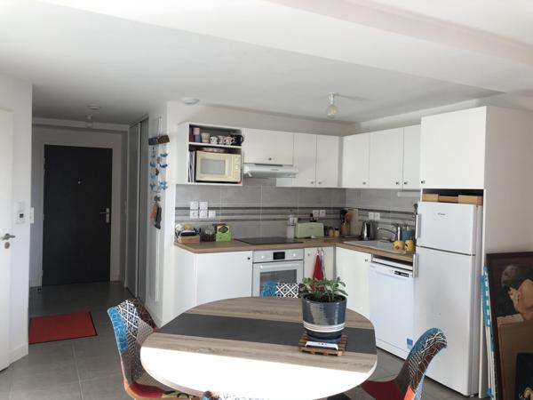 T2 avec terrasse et garage boxé quartier les Minimes