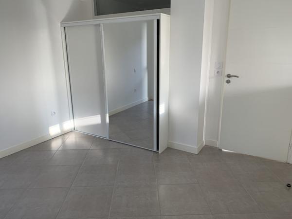 T2 avec terrasse et garage boxé quartier les Minimes