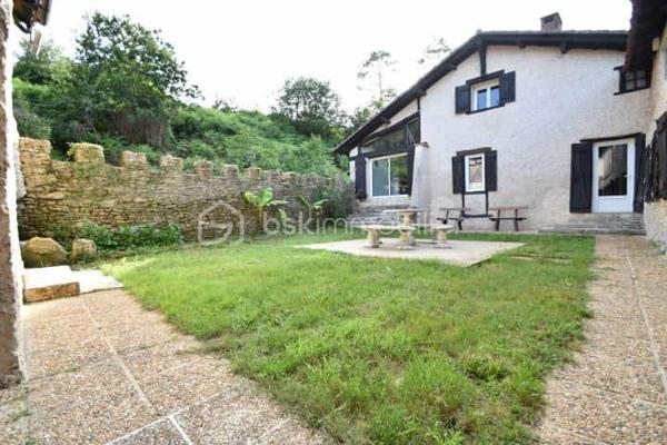 Maison ancienne de 287 m²