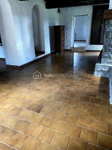 Maison ancienne de 287 m²