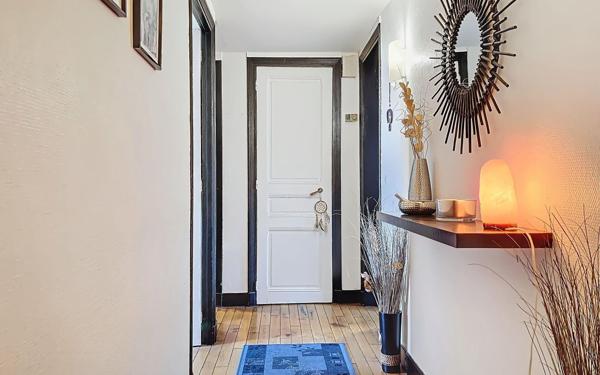 Appartement à vendre    2 pièces • 40,79 m2 Montreuil