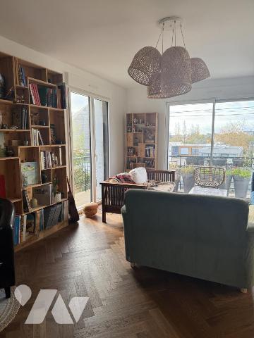 A VENDRE MAISON FAMILIALE 5 chambres VANNES proximité écoles et gare