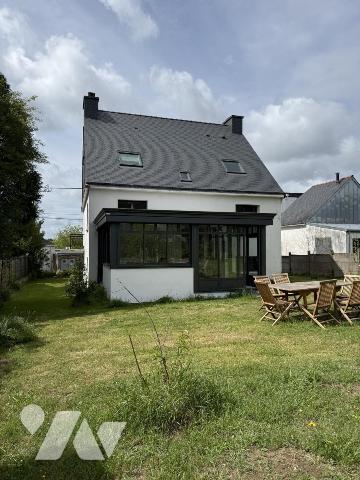 A VENDRE MAISON FAMILIALE 5 chambres VANNES proximité écoles et gare
