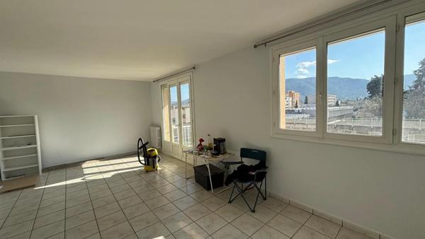 Appartement à louer à Privas (07000)