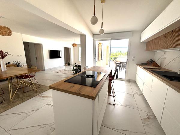 A VENDRE EXCLUSIVITE 84160 CUCURON MAISON PLAIN PIED TYPE 5 PIECES D'ENVIRON 121M² AVEC JARDIN, PISCINE, GARAGE ET CAVE.