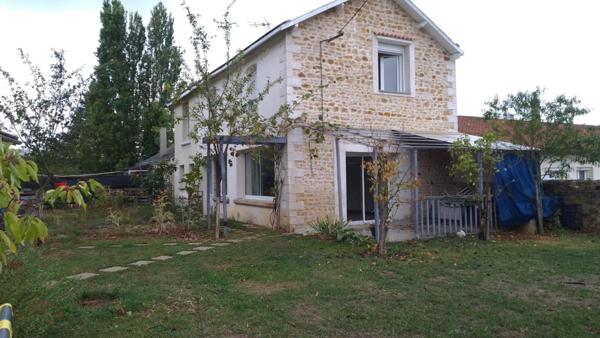 Maison à THOUARS, 79100 - 4 pièces 113m²