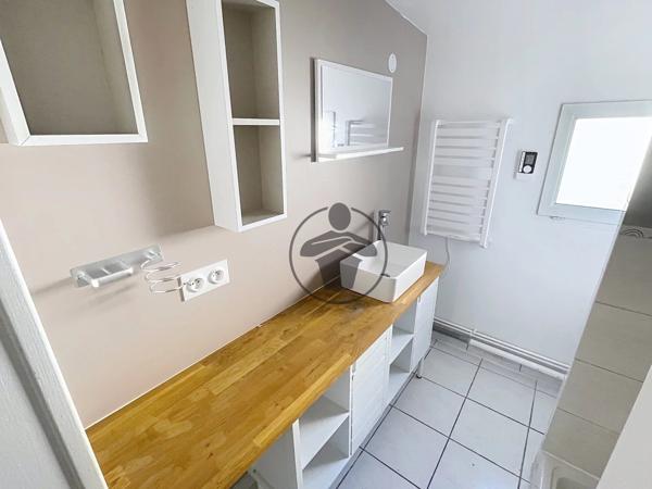 Location Maison 3 pièces 65 m2 à Saint-Quentin