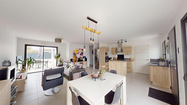 Maison à vendre à Meschers-sur-Gironde - 3 chambres, jardin et garage