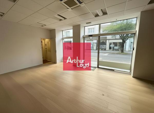 Vente local commercial Grenoble visibilité sur rue et proximité Gustave Rivet