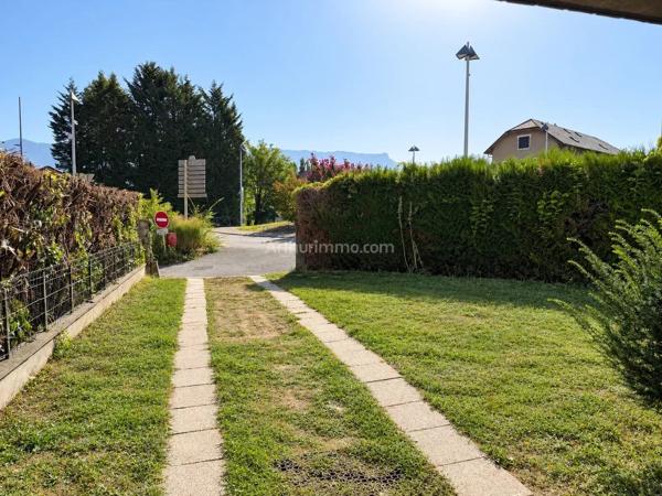 Vente                                                      Maison de village
                        
                     4 pièces                      86 m2                     à Le Bourget-du-Lac