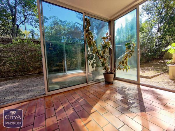 Appartement à vendre 3 pièces 64.52m² Nîmes (30900)