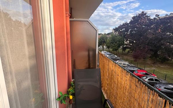Appartement à vendre    2 pièces • 54 m2 Bétheny
