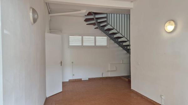 Authentique maison architèqueturale de 7 pièces GOURBEYRE (971) pour votre famille ou/et en bien locatif