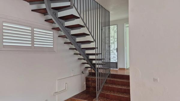 Authentique maison architèqueturale de 7 pièces GOURBEYRE (971) pour votre famille ou/et en bien locatif