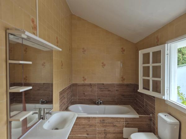 Authentique maison architèqueturale de 7 pièces GOURBEYRE (971) pour votre famille ou/et en bien locatif