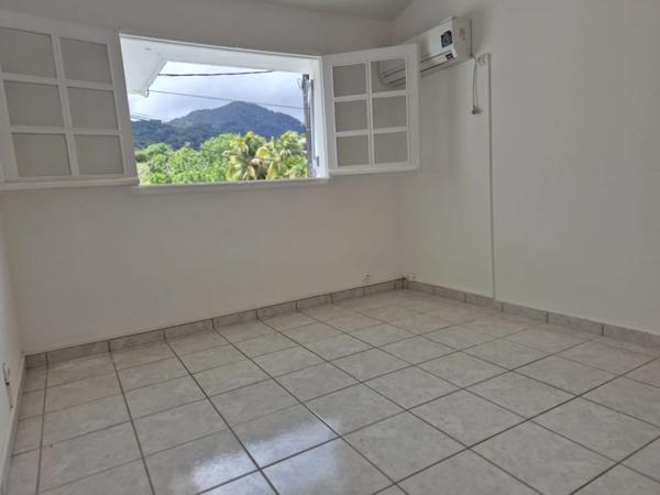 Authentique maison architèqueturale de 7 pièces GOURBEYRE (971) pour votre famille ou/et en bien locatif