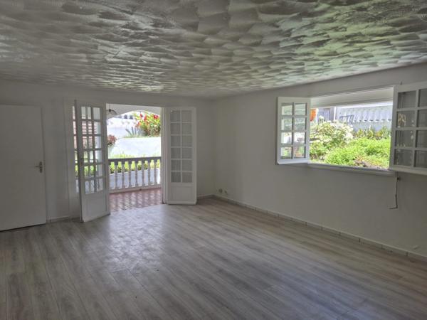 Authentique maison architèqueturale de 7 pièces GOURBEYRE (971) pour votre famille ou/et en bien locatif