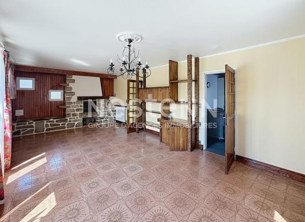 Maison familiale dans le bourg de Plérin