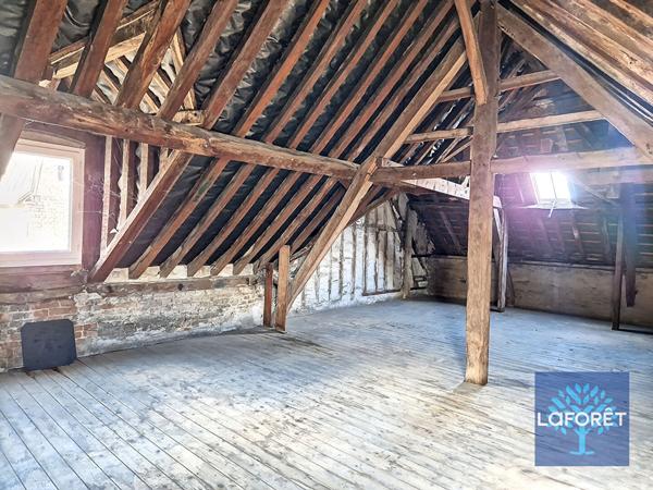 Achat maison près de QUILLEBEUF SUR SEINE - 10 pièce(s) - 371 m² - 213 000 €