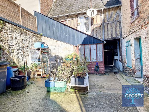 Achat maison près de QUILLEBEUF SUR SEINE - 10 pièce(s) - 371 m² - 213 000 €